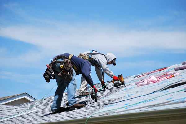 popular roof types in Lakewood